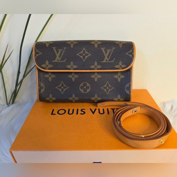 🔥 Louis Vuitton Florentine XS 🔥 - Picture 1 of 14